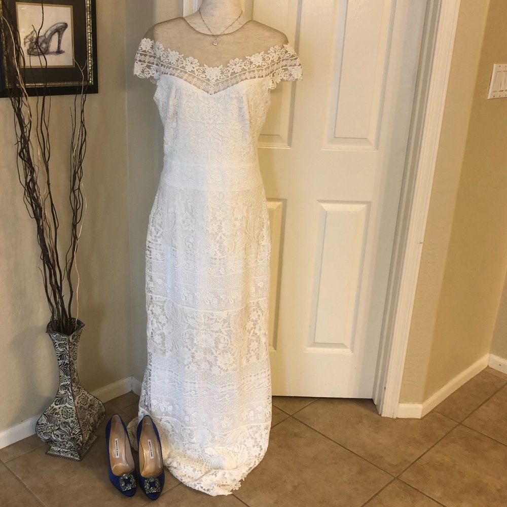Off The Shoulder Illusion Lace Ivory Wedding Gown